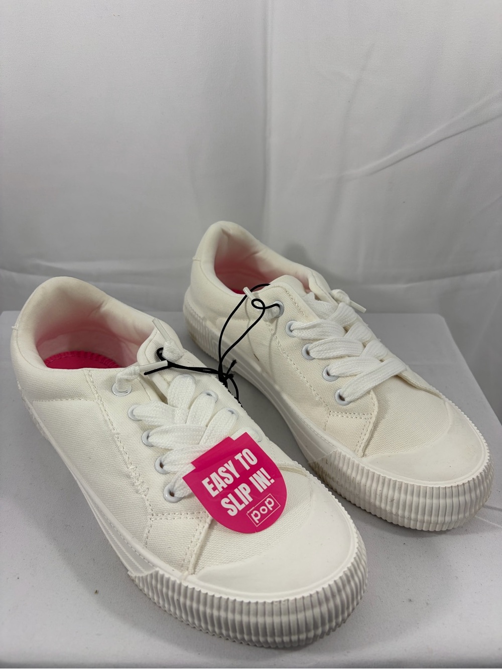 NWT pop Women’s Size 8 White Canvas Slip-On Style Sneakers with Pink Lining